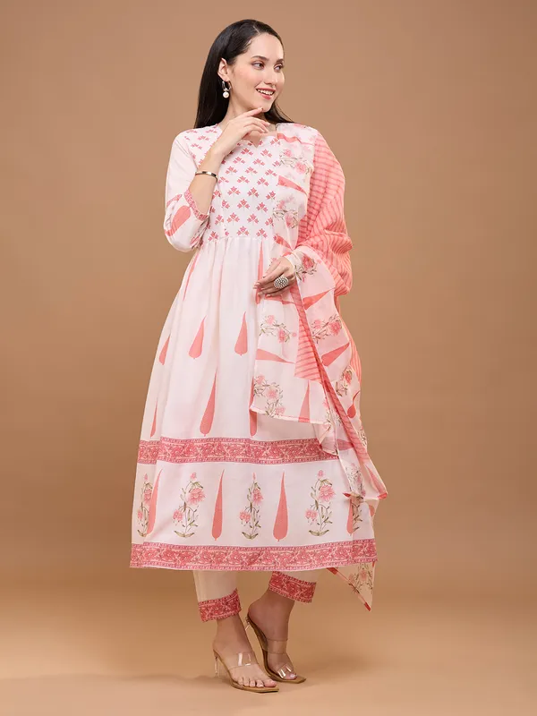 Soft_Pink_Cotton_Floral_Printed_Anarkali_Kurta_Set_With_Dupatta_For_Women