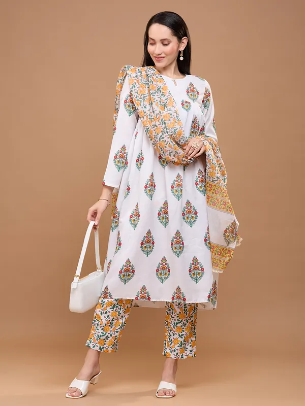 White_Cotton_Floral_Printed_Kurta_With_Printed_Trousers_&_Dupatta_Kurta_Set_For_Women