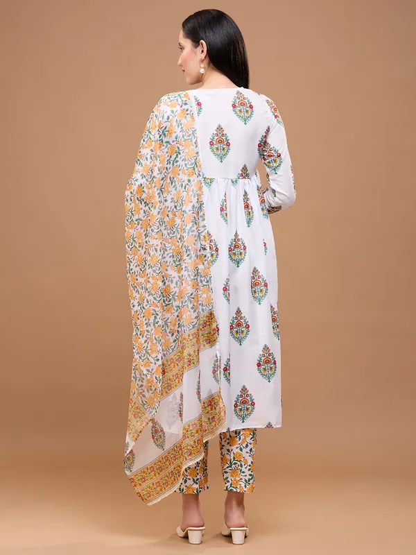 White_Cotton_Floral_Printed_Kurta_With_Printed_Trousers_&_Dupatta_Kurta_Set_For_Women
