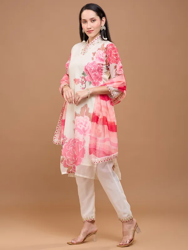 White_&_Pink_Cotton_Floral_A-Line_Kurta_Set_With_Dupatta_For_Women