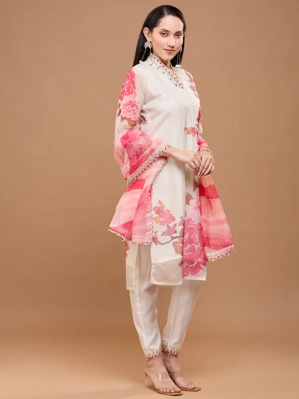 White_&_Pink_Cotton_Floral_A-Line_Kurta_Set_With_Dupatta_For_Women