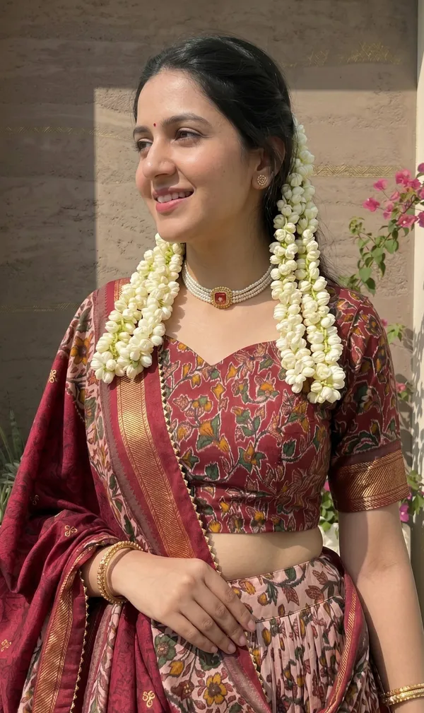 Maroon_Dola_Silk_Premium_&_Elegant_Patola_Print_With_Foil_Work_Lehenga_Choli_For_Women_&_Girls