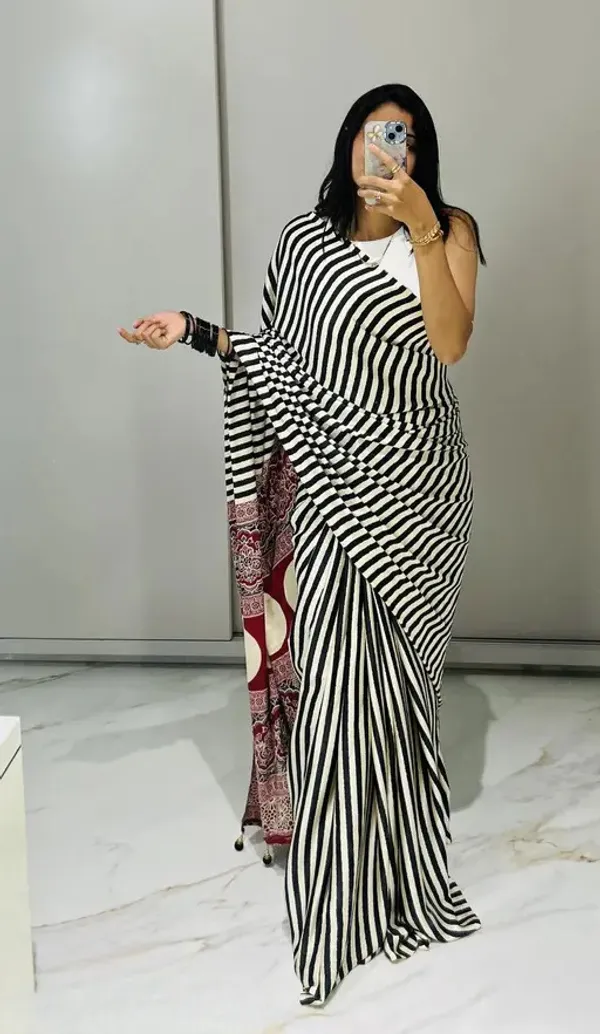 Black_Striped_Bollywood_Satin_Saree