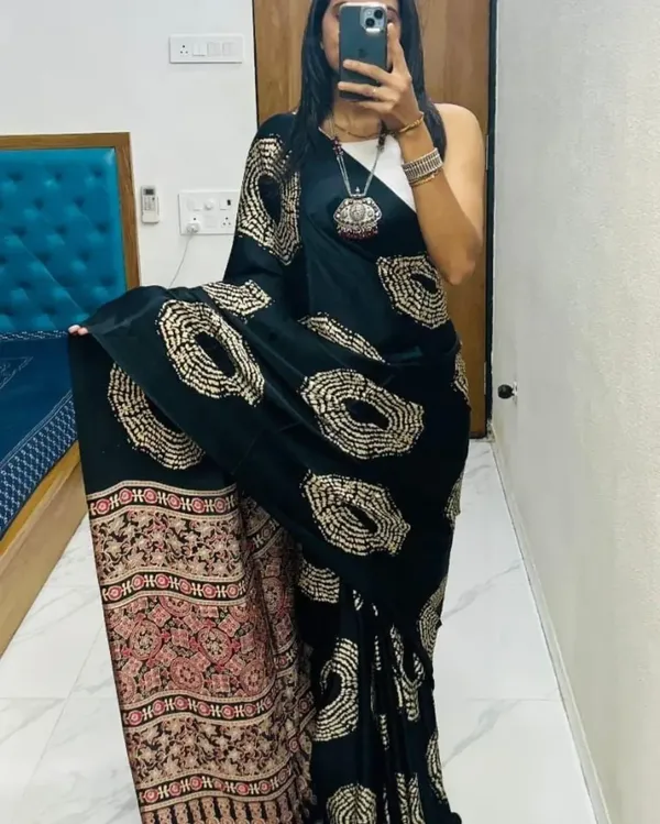 Black_Woven_Bollywood_Satin_Saree