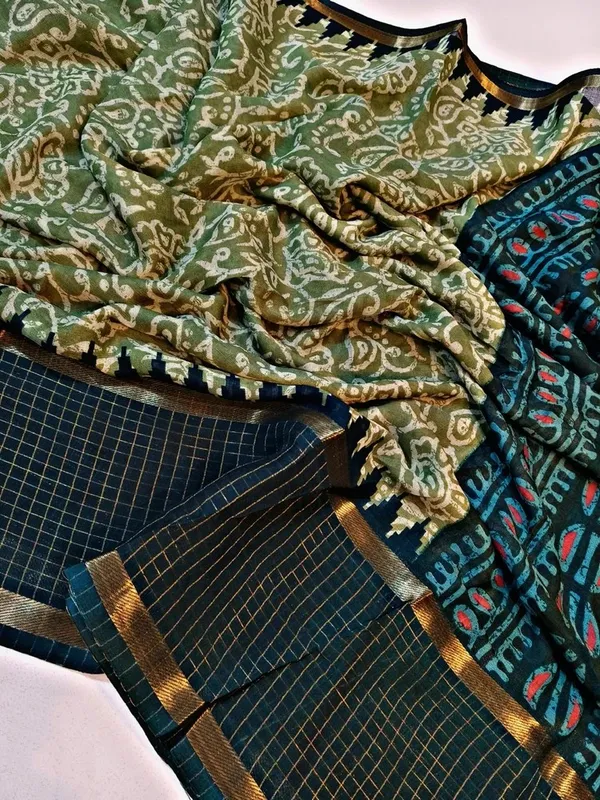 Green_Woven,_Checkered_Mysore_Silk_Blend,_Jacquard_Saree