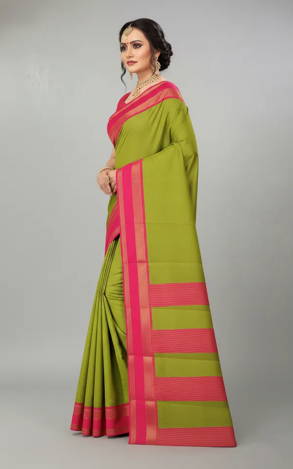 Green_And_Pink_Woven,_Checkered_Mysore_Silk_Blend,_Jacquard_Saree