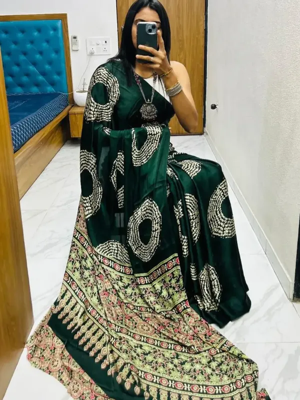 Green_Woven_Bollywood_Satin_Saree