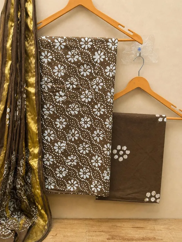 Women_Wear_wax_batik_Cotton_Unstitched_Dress_Material_Suit
