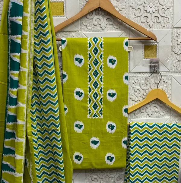 Women_Wear_Soft_Cotton_Unstitched_Dress_Material_Suit