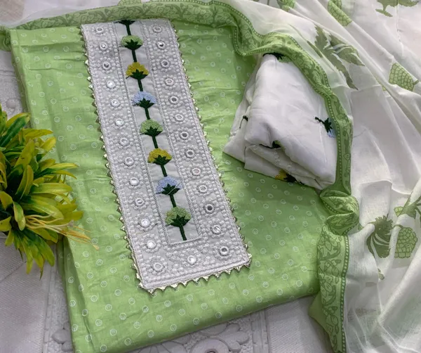 Women_Wear_Soft_Cotton_Unstitched_Dress_Material_Suit