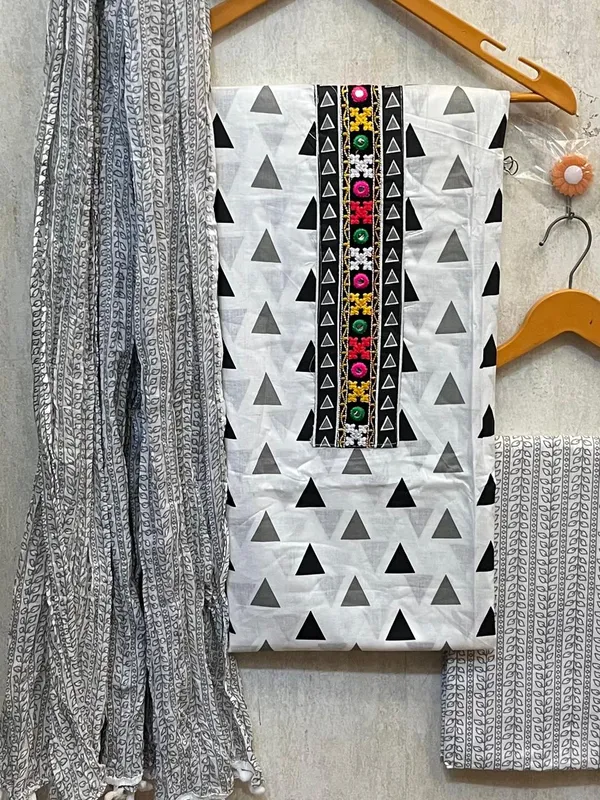 Women_Wear_Soft_Cotton_Unstitched_Dress_Material_Suit