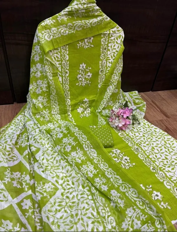 Women_Wear_Soft_Cotton_Unstitched_Dress_Material_Suit
