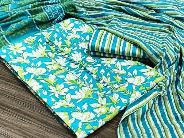 Women_Wear_Soft_Cotton_Unstitched_Dress_Material_Suit