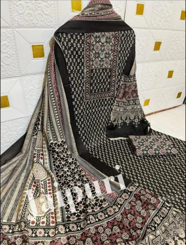 Women_Wear_Soft_Cotton_Unstitched_Dress_Material_Suit