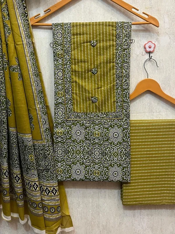 Women_Wear_Soft_Cotton_Unstitched_Dress_Material_Suit