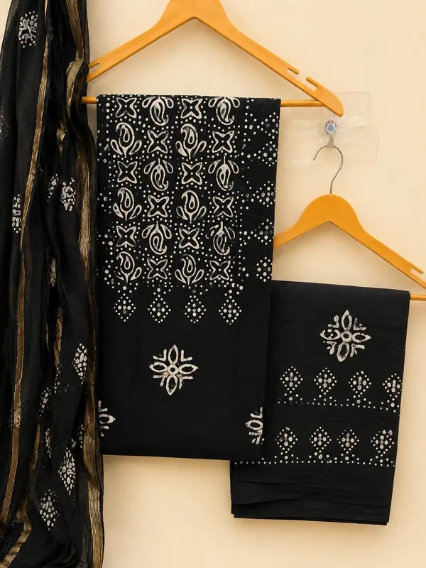Women_Wear_Soft_Cotton_Unstitched_Dress_Material_Suit