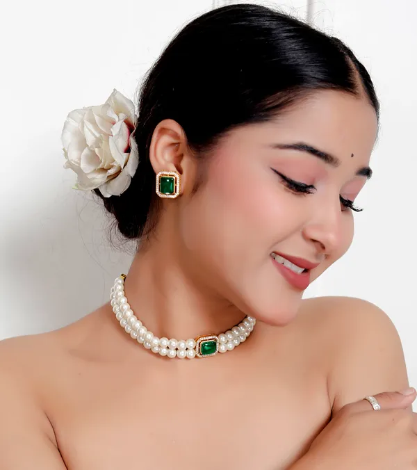 Green_Premium_Handcrafted_Designer_Golden_Necklace_With_Matching_Earrings_Set_For_Women