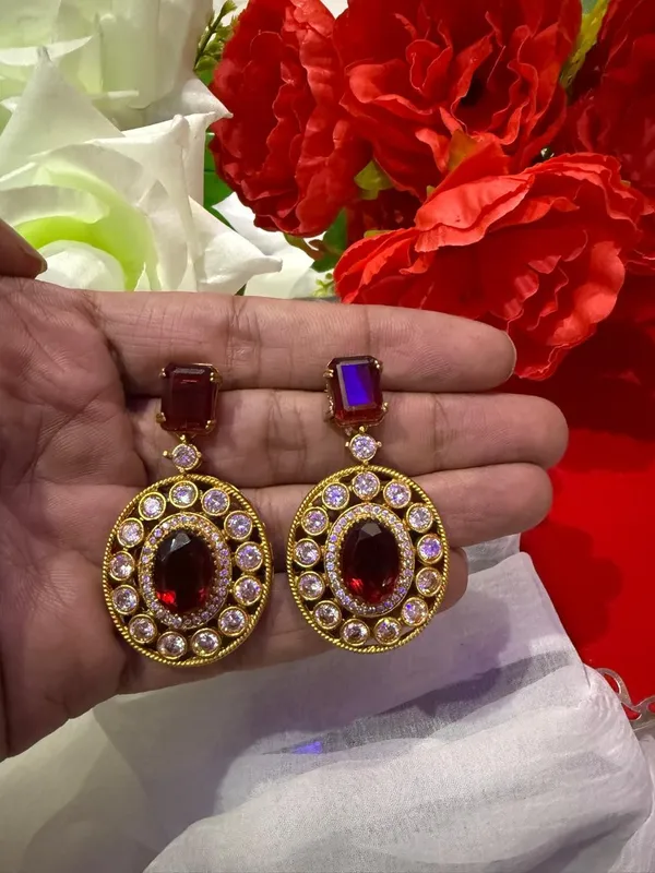 Maroon_Premium_Handcrafted_Designer_Gold-Toned_Earrings_Set_For_Women
