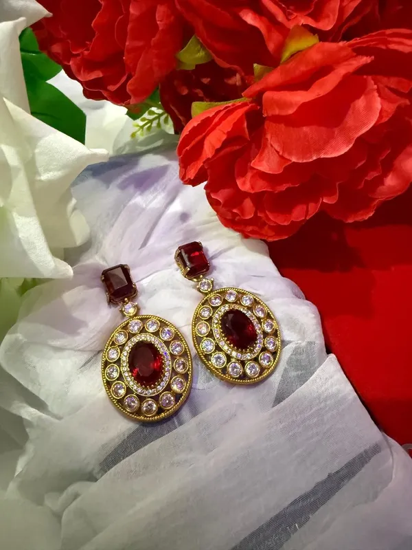 Maroon_Premium_Handcrafted_Designer_Gold-Toned_Earrings_Set_For_Women