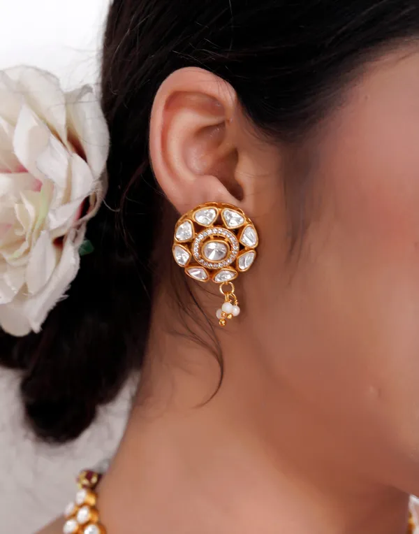 Golden_Premium_Handcrafted_Designer_Golden_Necklace_With_Matching_Earrings_Set_For_Women