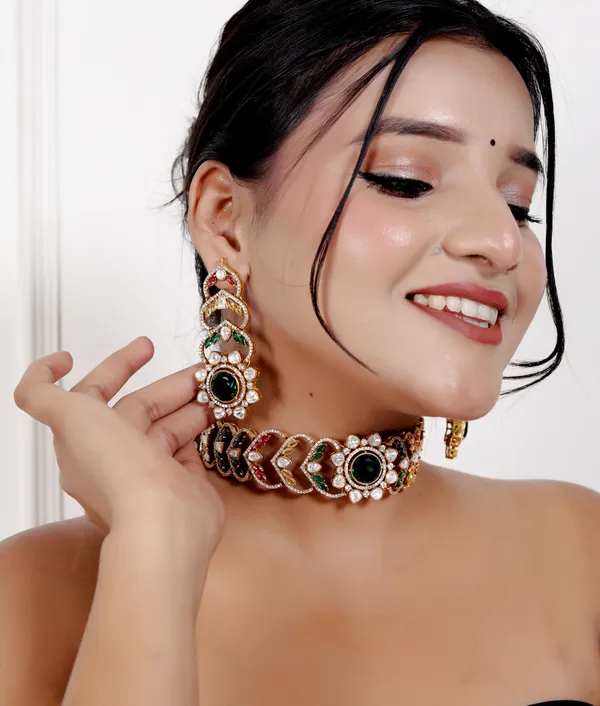 Multicolor_Premium_Handcrafted_Designer_Golden_Necklace_With_Matching_Earrings_Set_For_Women