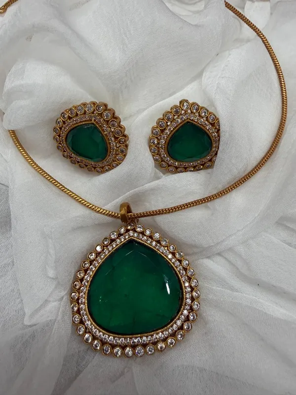 Green_Premium_Handcrafted_Designer_Golden_Necklace_With_Matching_Earrings_Set_For_Women