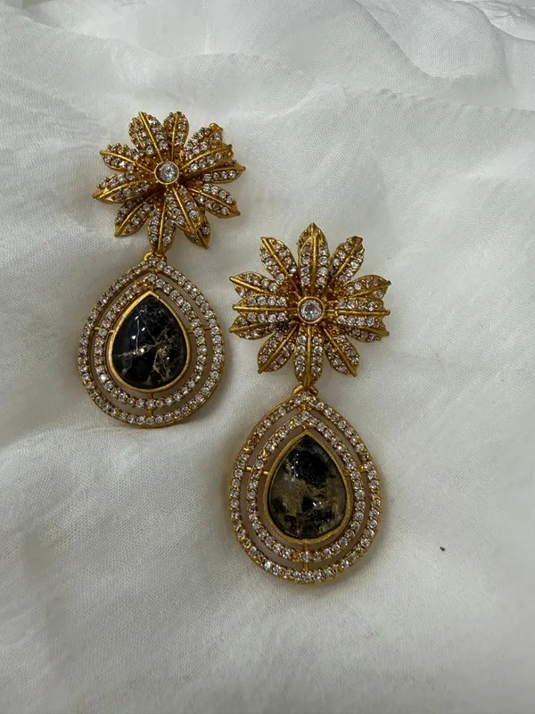 Green_Premium_Handcrafted_Designer_Gold-Toned_Earrings_Set_For_Women