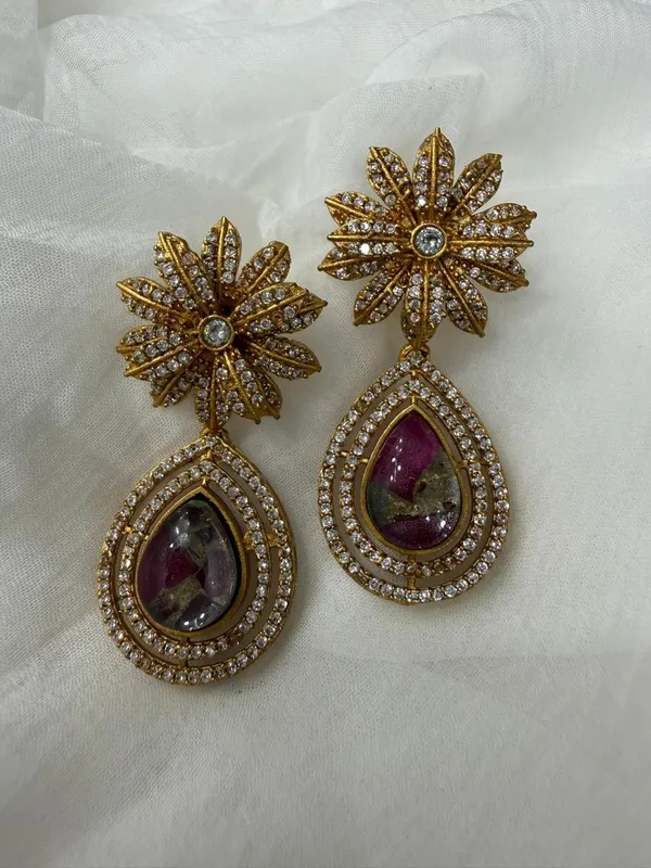 Brown_Premium_Handcrafted_Designer_Gold-Toned_Earrings_Set_For_Women