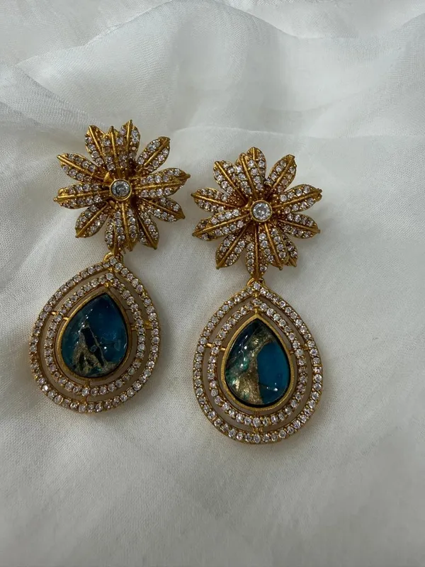 Green_Premium_Handcrafted_Designer_Gold-Toned_Earrings_Set_For_Women