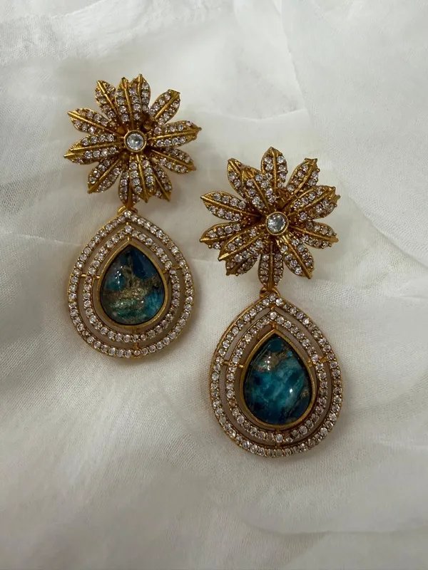 Green_Premium_Handcrafted_Designer_Gold-Toned_Earrings_Set_For_Women