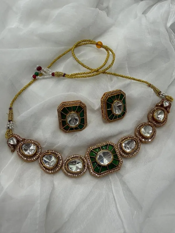 Multicolor_Elegant_Premium_Choker_and_White_Stones_Traditional_Bridal__Necklace_Set__For_Women