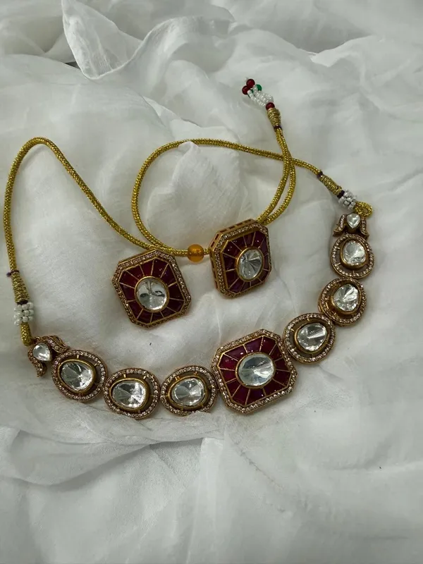 Green_Elegant_Premium_Choker_and_White_Stones_Traditional_Bridal_Necklace_Set_For_Women
