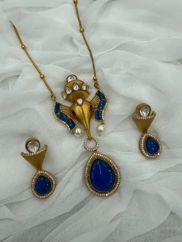 Elegant_Ganesha_Pendant_Necklace_Set_with_Stones_&_Pearls_�_Traditional_Ethnic_Jewelry�for�Women�