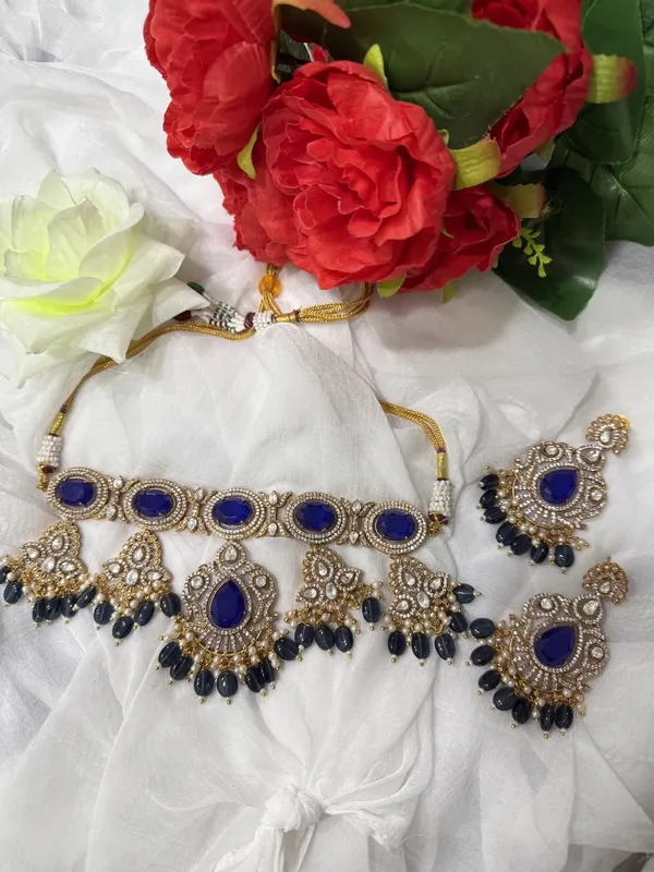Royal_Blue_Kundan_Necklace_Set_with_Pink_Drop_Earrings