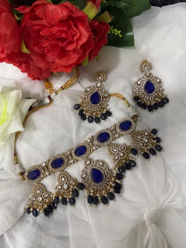 Royal_Blue_Kundan_Necklace_Set_with_Pink_Drop_Earrings
