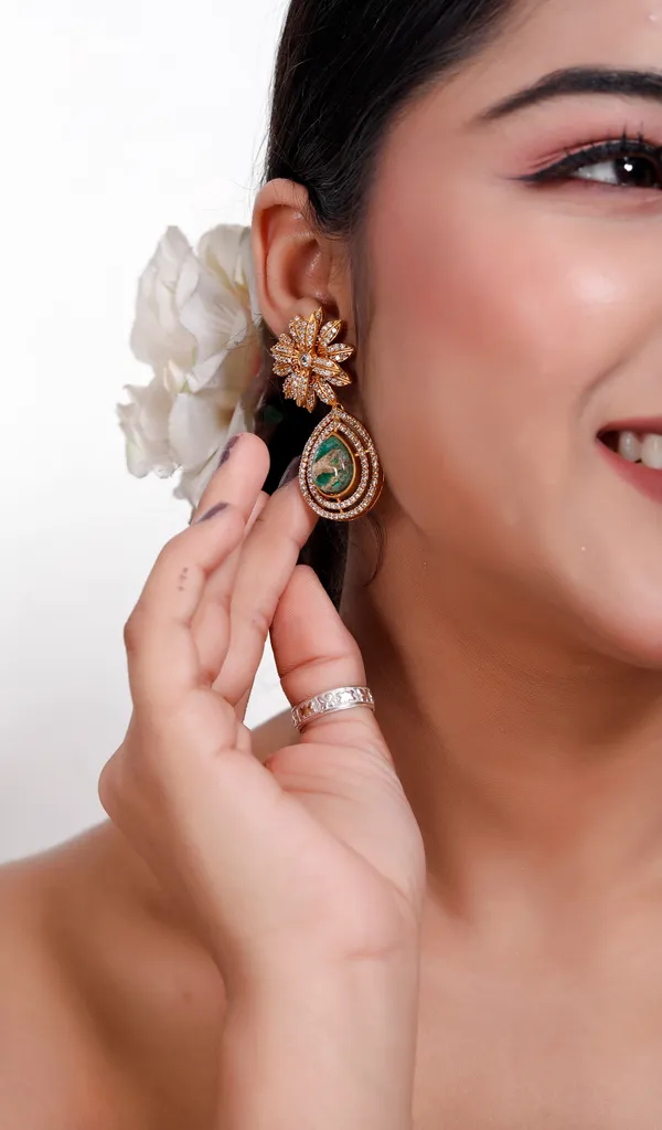Green_Premium_Handcrafted_Designer_Gold_Toned_Earrings_Set_For_Women