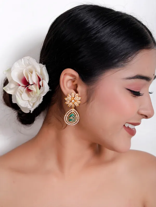 Green_Premium_Handcrafted_Designer_Gold_Toned_Earrings_Set_For_Women