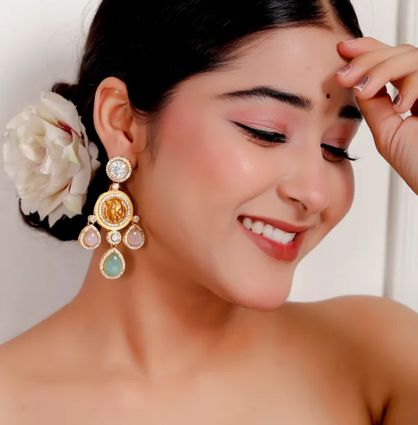 Multicolor_Premium_Handcrafted_Designer_Gold-Toned_Earrings_Set_For_Women