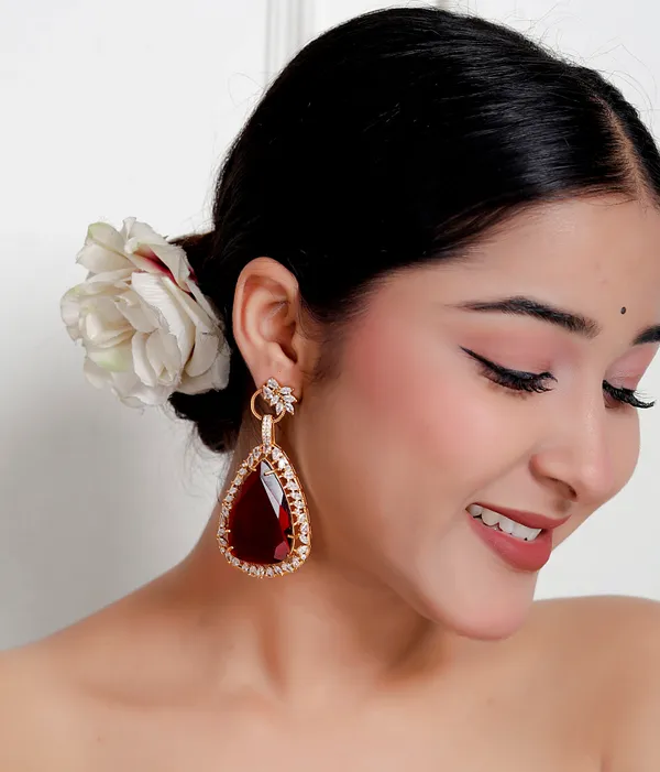 Maroon_Premium_Handcrafted_Designer_Gold_Toned_Earrings_Set_For_Women