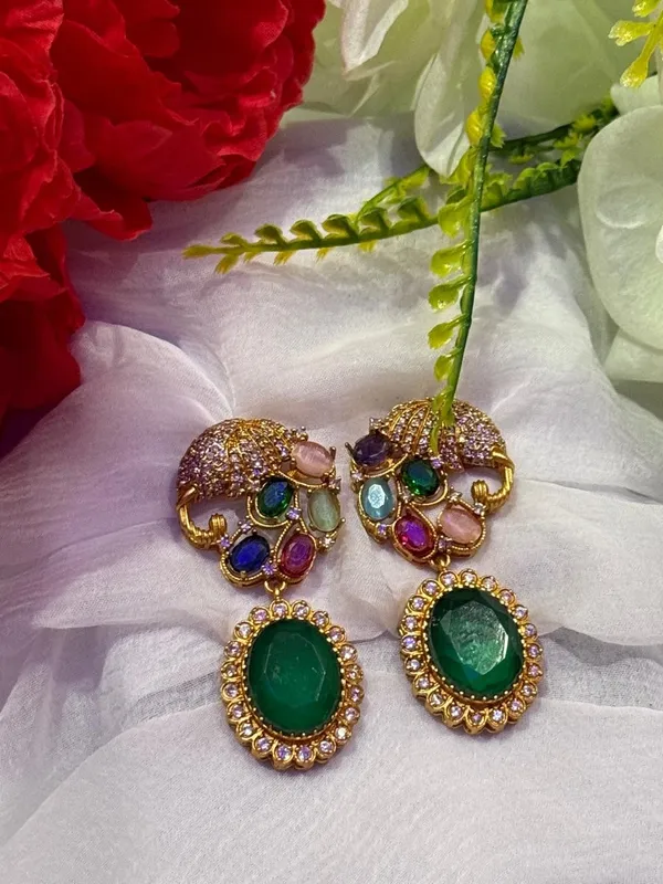 Green_Premium_Handcrafted_Designer_Gold-Toned_Earrings_Set_For_Women
