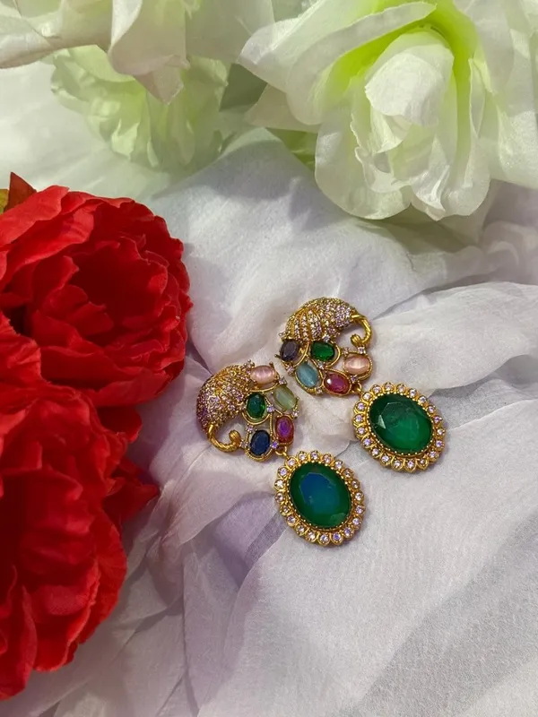Green_Premium_Handcrafted_Designer_Gold-Toned_Earrings_Set_For_Women
