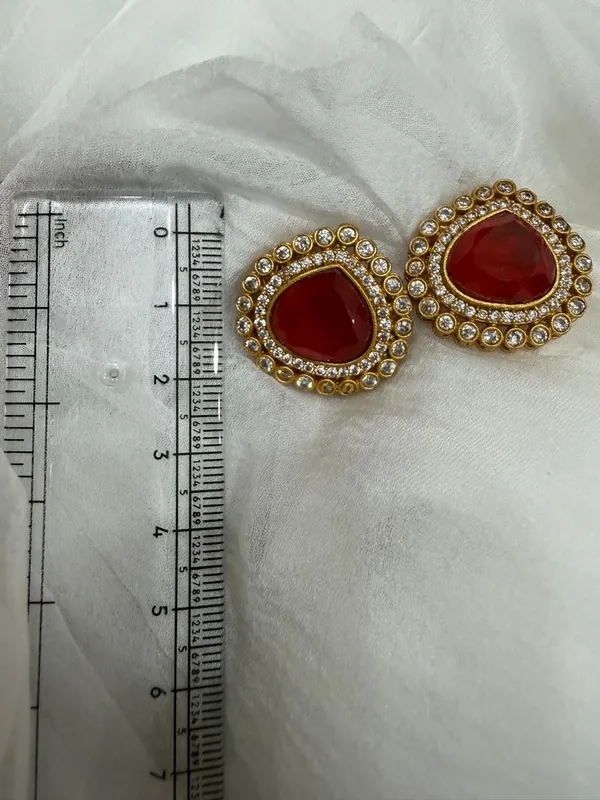 Maroon_Premium_Handcrafted_Designer_Golden_Necklace_With_Matching_Earrings_Set_For_Women