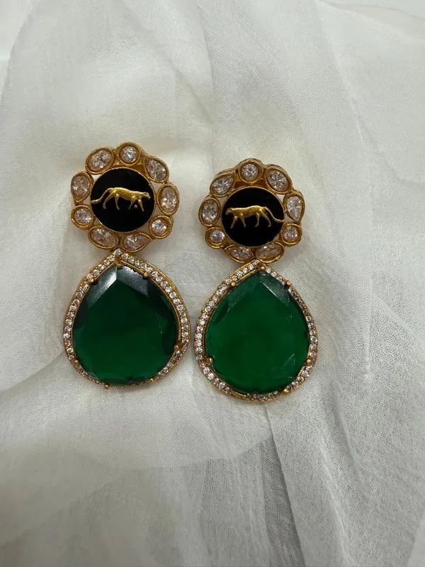 Green_Premium_Handcrafted_Designer_Gold_Toned_Earrings_Set_For_Women