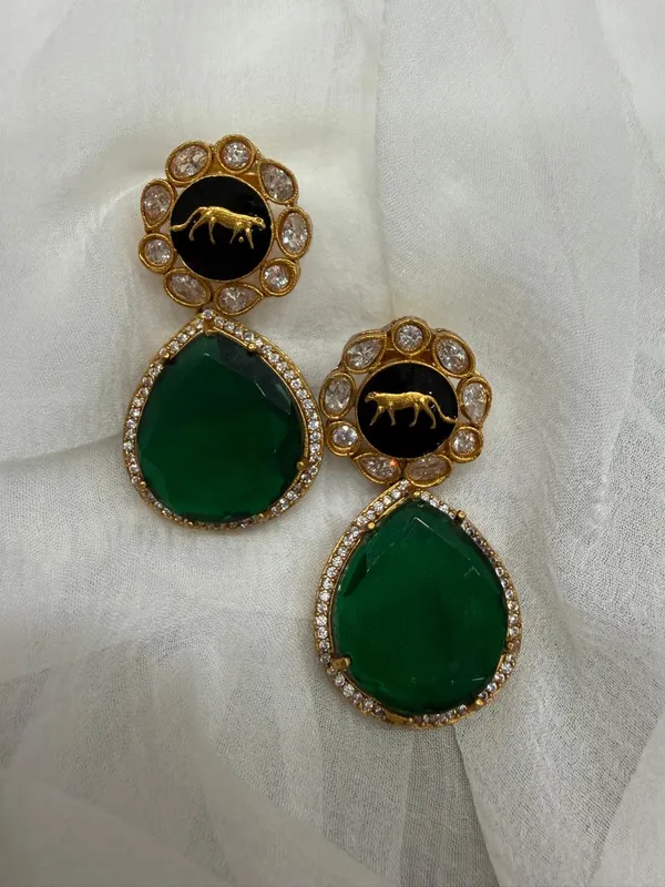 Green_Premium_Handcrafted_Designer_Gold_Toned_Earrings_Set_For_Women