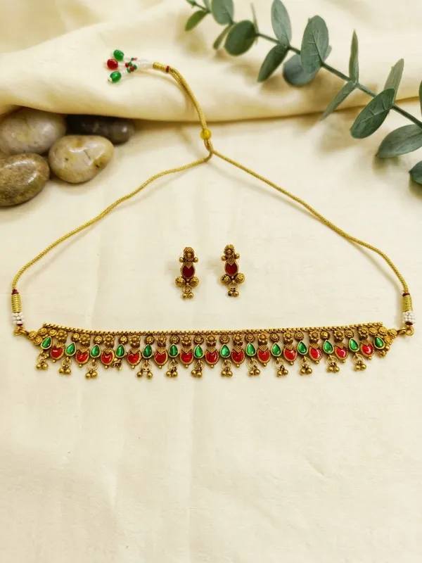 Antique_Gold-Plated_Choker_Necklace_Set_with_Green_Kundan_&_Red_Meena_Work