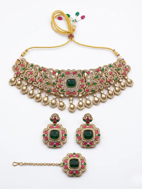 Antique_Gold-Plated_Choker_Set_with_Emerald_Green_&_Hot_Pink_Kundan
