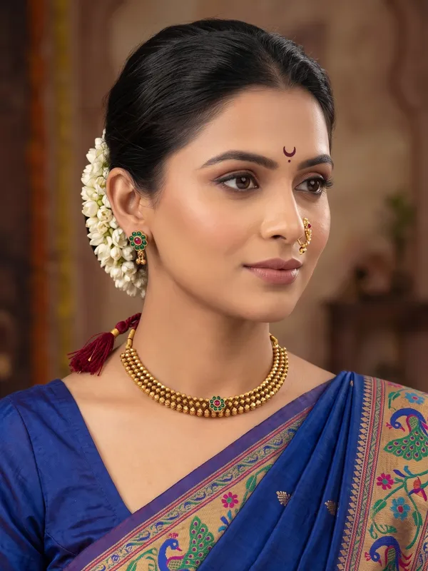 Maharashtrian_Royal_Floral_Kundan_Necklace_&_Earrings_Set_in_Antique_Gold