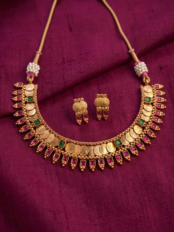 Royal_Maharashtrian_Antique_Gold_Laxmi_Coin_Necklace_Set_With_Traditional_Green_&_Ruby_Kundan
