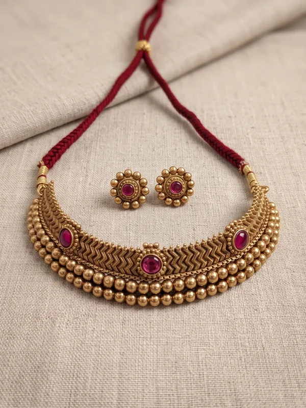Royal_Maharashtrian_Antique_Gold_Plated_Sleek_Vajratik_Choker_Necklace_Set_with_Earrings