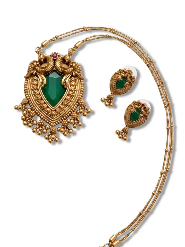 Royal_South_Indian_Antique_Gold_&_Green_Kundan_Pendant_Set